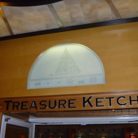 Treasure Ketch - Shopping on the Disney Wonder