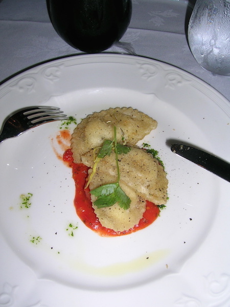 Little ravioli parcels as a starter