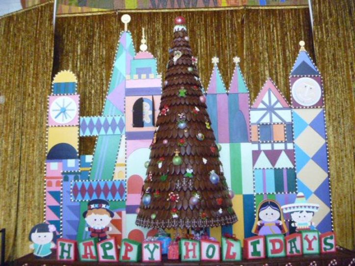 Gingerbread Christmas Tree at the Contemporary Resort Hotel with Mary Blair's It's a Small World theme
