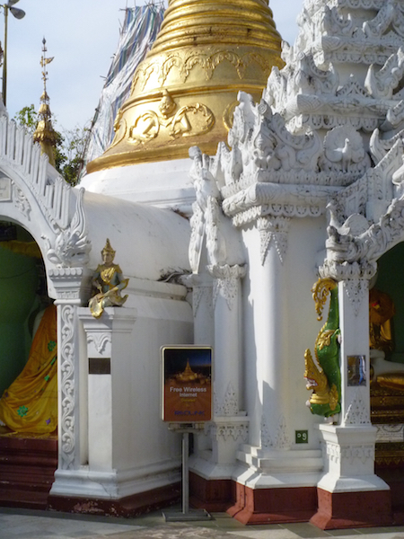 Free wifi sign at Shwedagon Pagoda