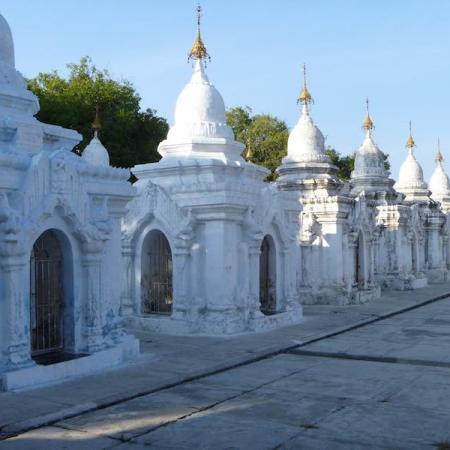 Kuthodaw Pagoda