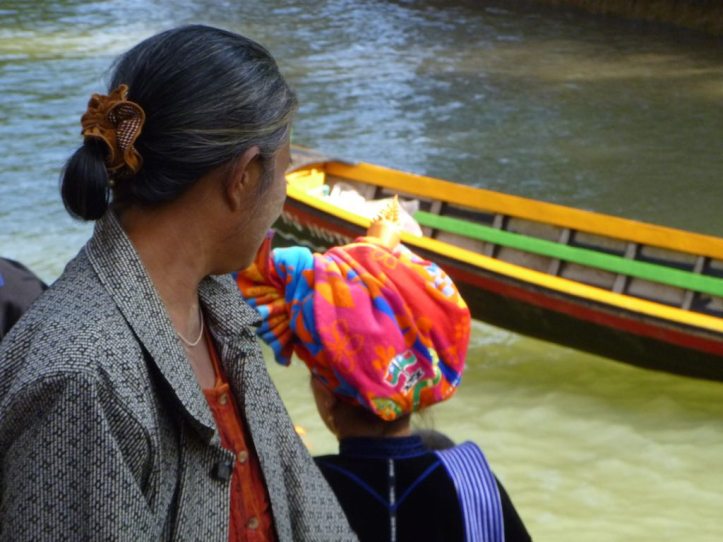 Colourful Pa'o head scarf, different to the usual tartan ones we saw 