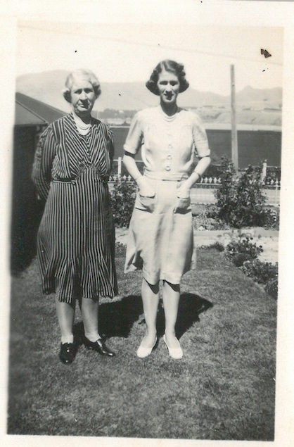 Mary Catherine Sillars (nee Lynch) & Mima Daphne Sillars at Dalcroy House